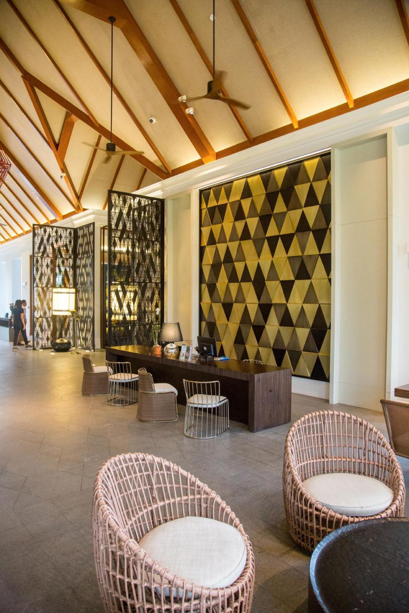 Pullman Luang Prabang Hotel Exterior photo